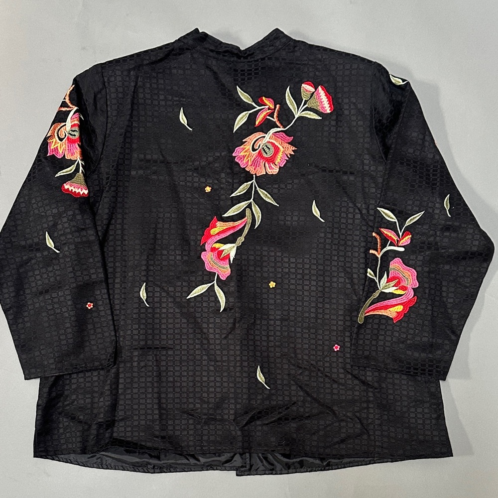 Maggie Barnes Black Jacket with Floral Embroidery - Picture 2 of 6